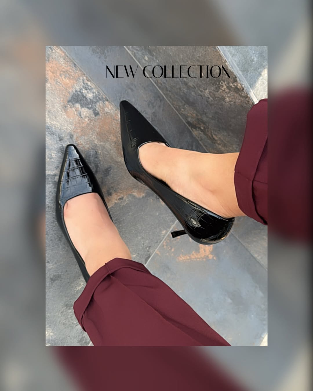 Zapatos negros de punta con textura de cocodrilo.